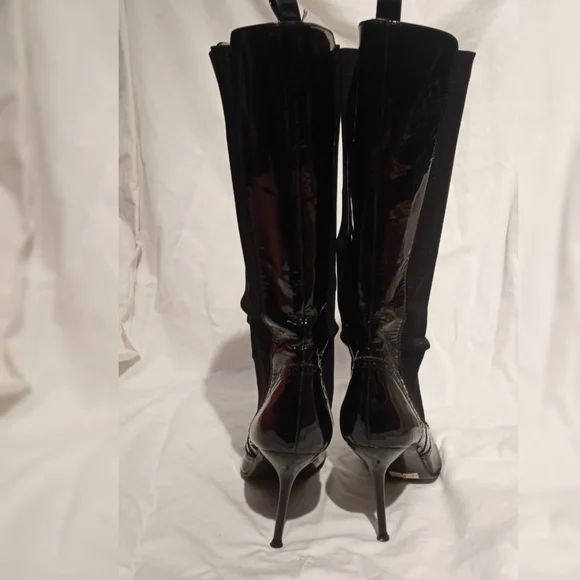 Final Sale - DOLCE & GABBANA Black Patent Pull-on Stiletto Boots, size 37½ - Picture 4 of 9